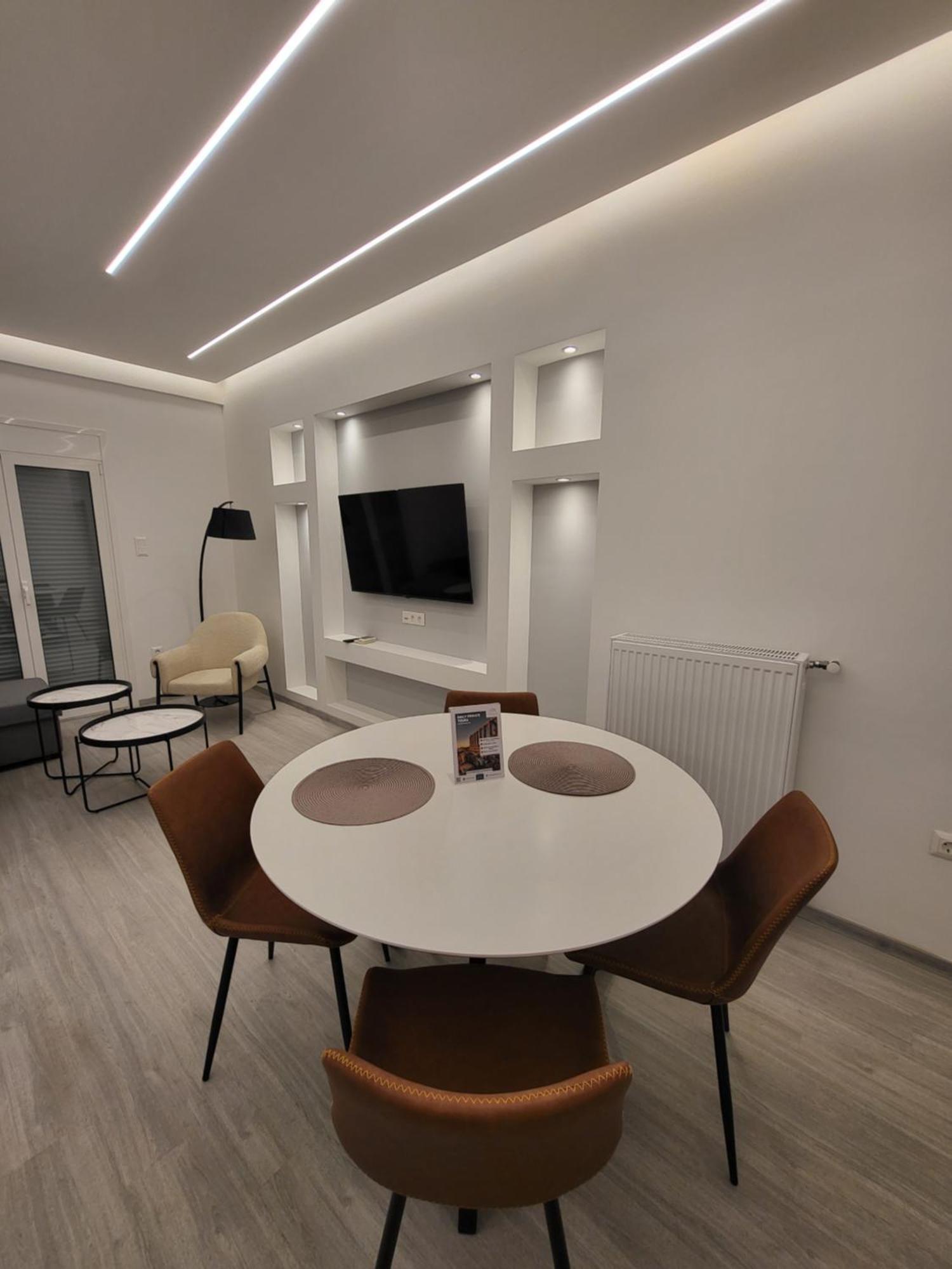 Now, 600m From Acropolis Apartment Athens